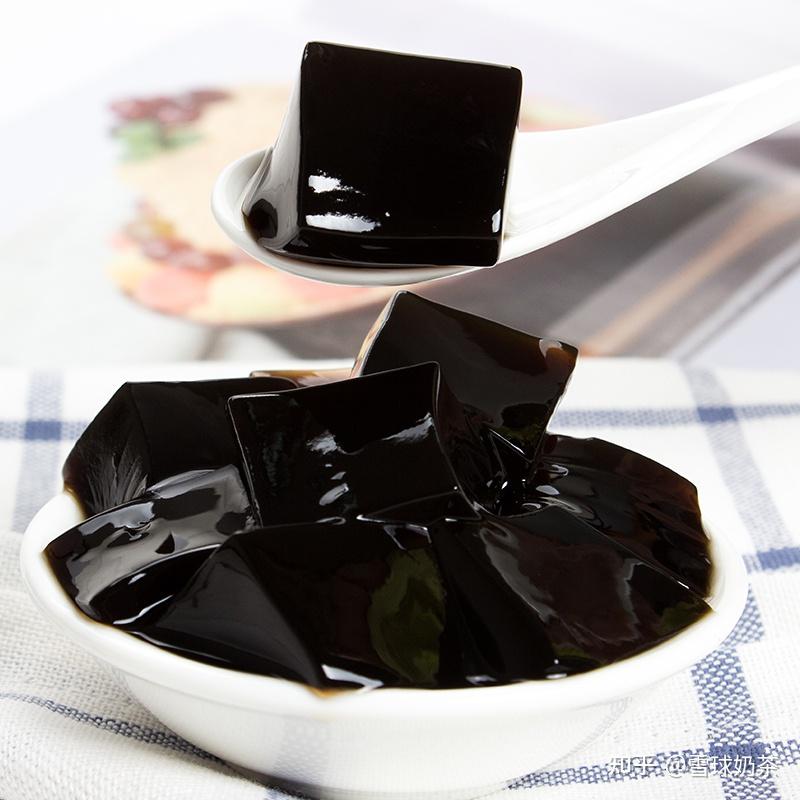 自己做的仙草冻超美味雪球奶茶雪球茶饮