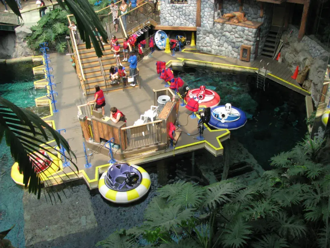 West Edmonton Mall|能满足您一切需求的超级娱乐综合体