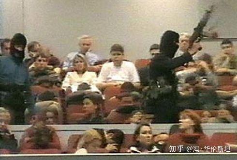 2002年10月23日晚间,位于莫斯科的轴承厂文化宫大剧院正上演着莫斯科