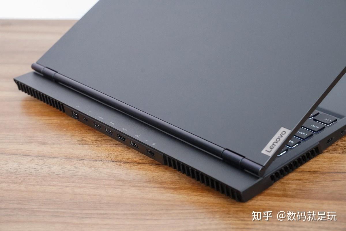 专业电竞游戏本拯救者y7000p2021新评测