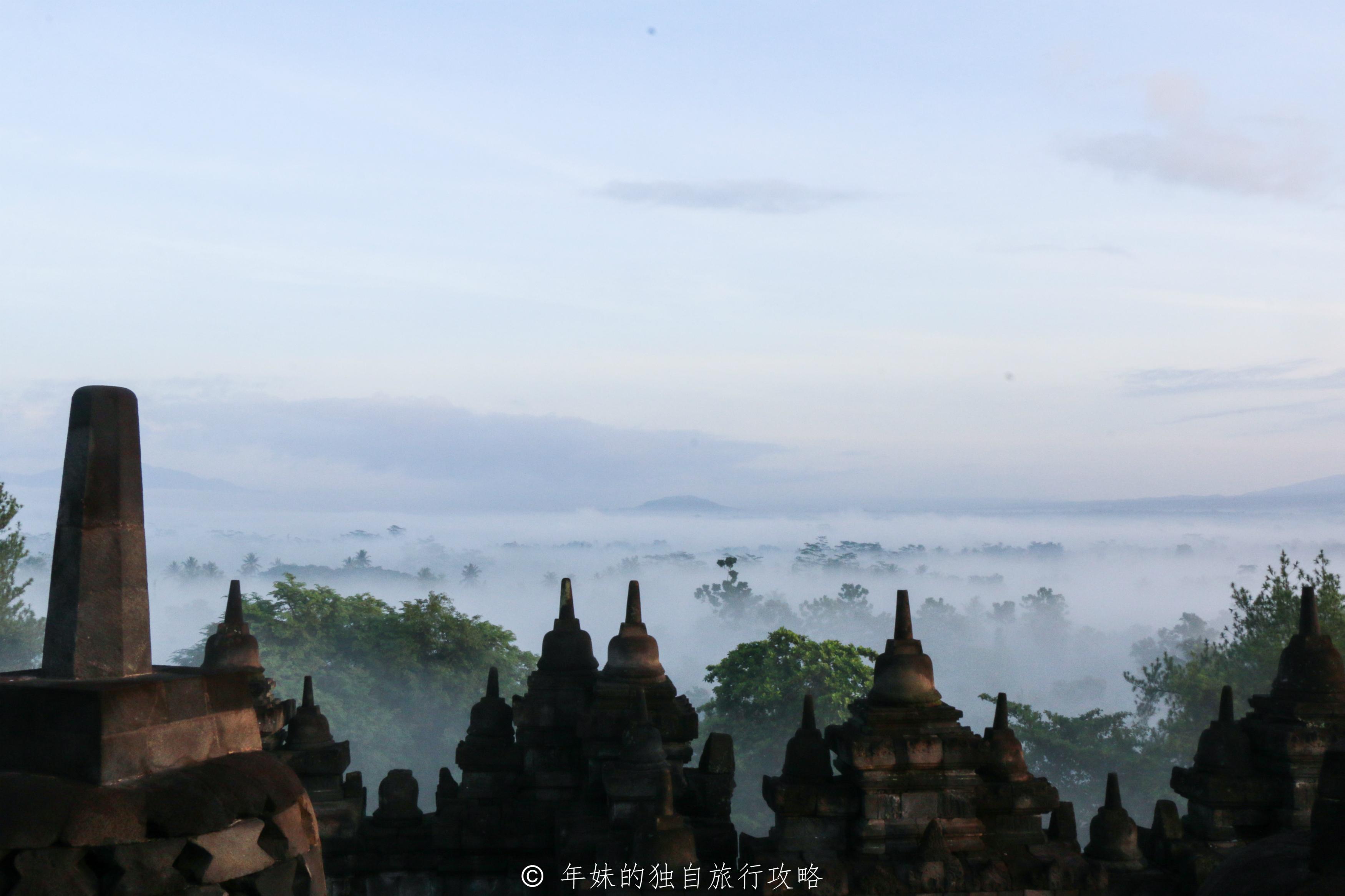 印尼旅行攻略丨爪哇岛婆罗浮屠在佛寺里看最纯净的云海日出