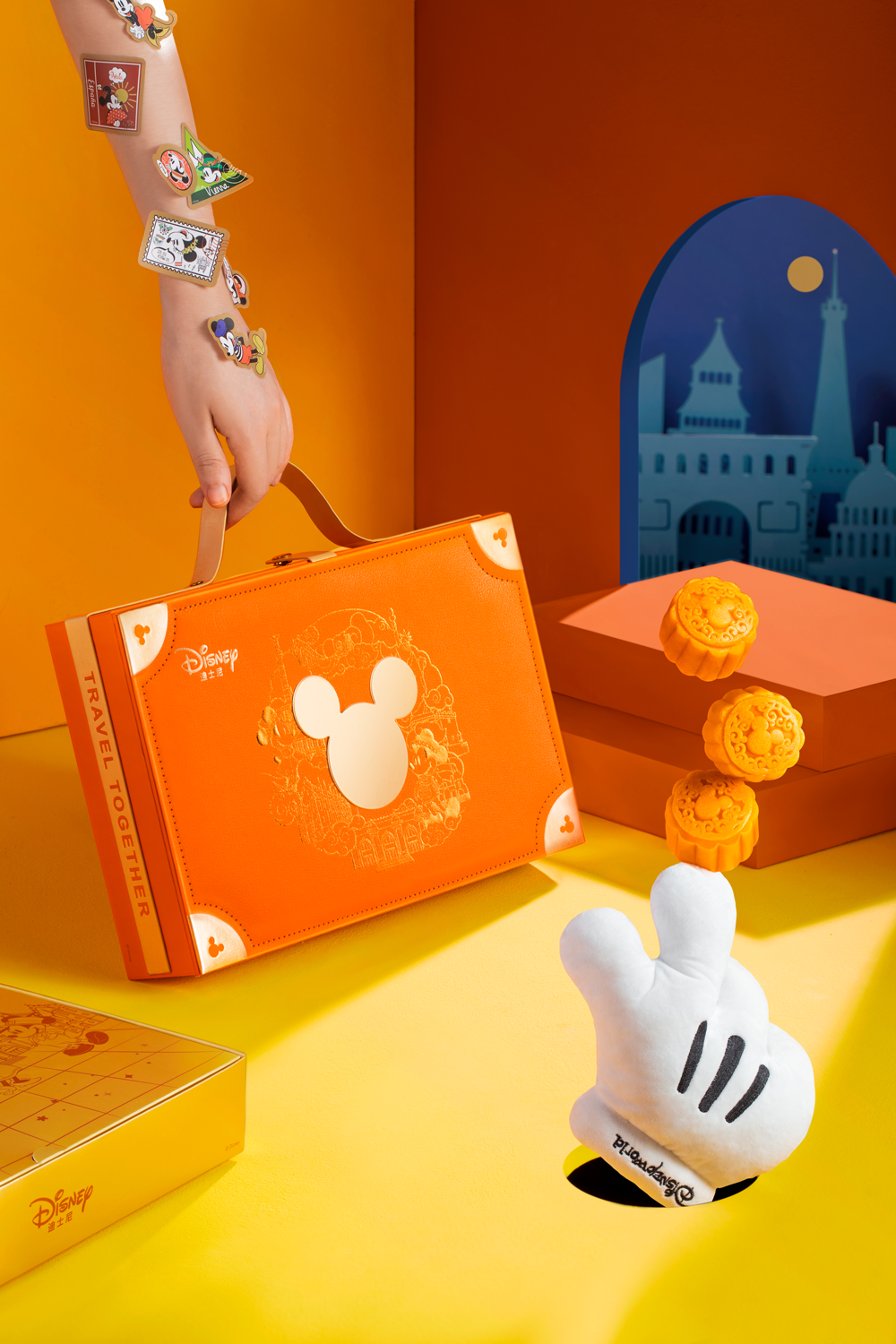 迪士尼月饼包装设计:一场说走就走的旅行