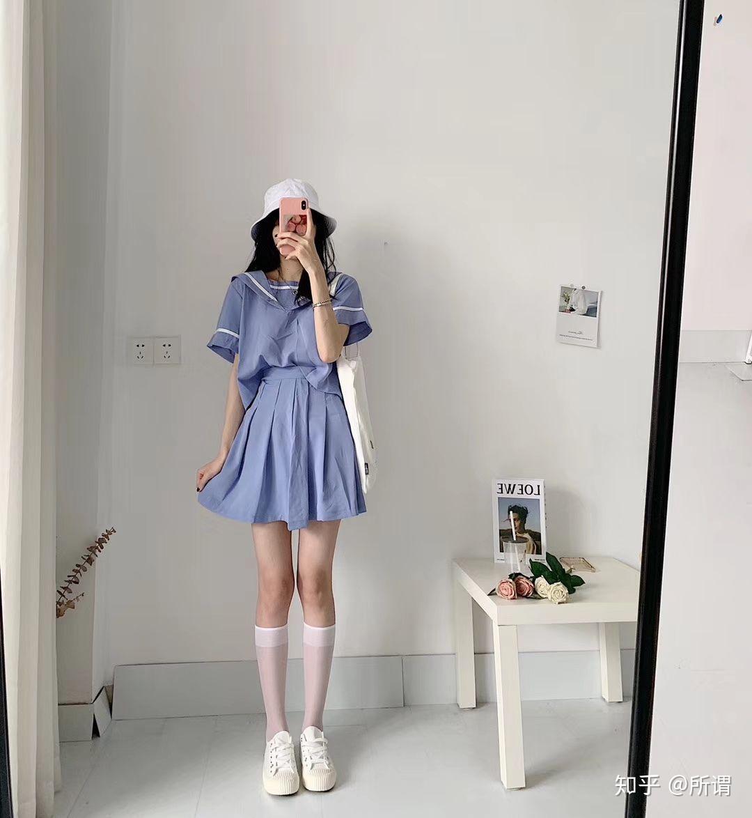 瘦瘦的小女孩适合穿什么样的裙子 v2-202c4c9c20fbfe6e120bfd2cdfed542d_r.jpg