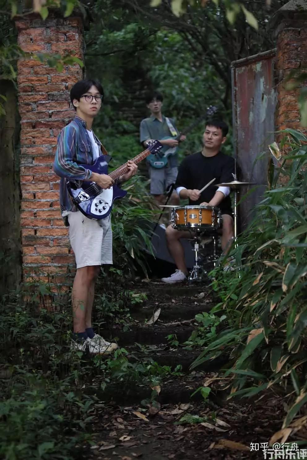 如何评价卧轨的火车这支乐队?