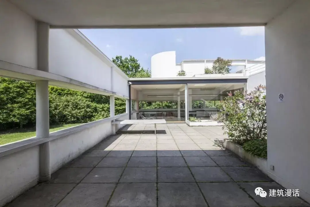 现代主义建筑大师--勒柯布西耶-萨伏伊别墅 - 知乎