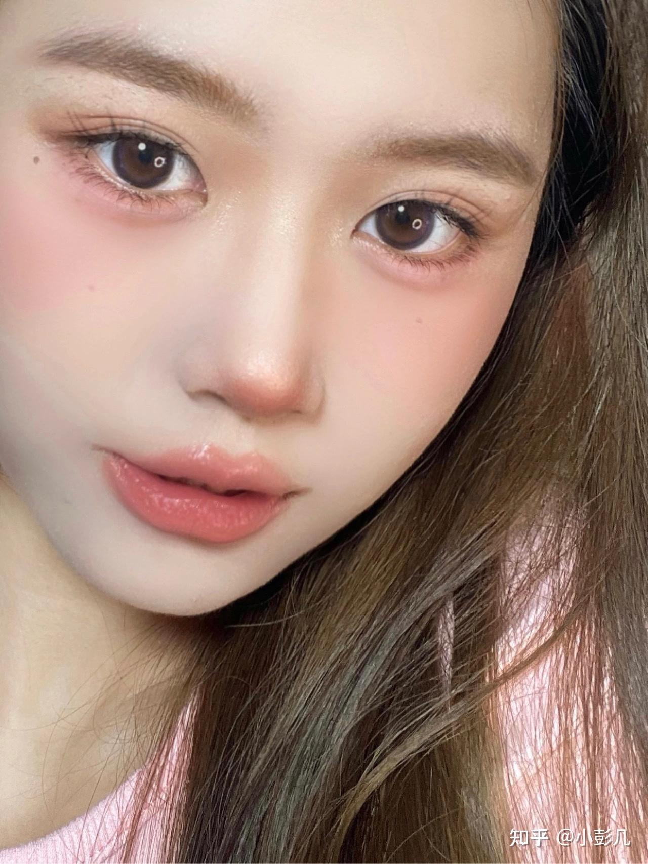 韩国妹妹幼态画法笑眼粉色卧蚕yyds75