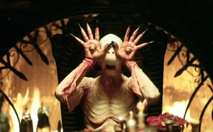 吃小孩的白色怪物竟然是由这么帅的人演的!