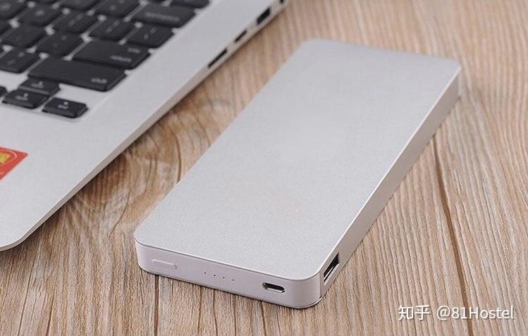 本文內容目錄選購充電寶要看什麼充電寶可以帶上飛機嗎5000mah--10000