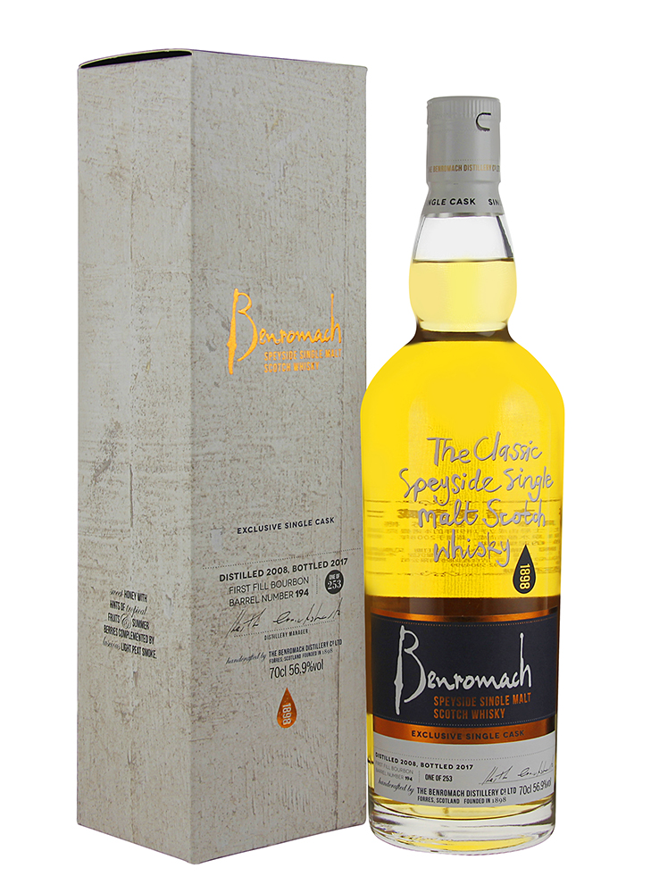 benromach 2008品尝起来,有着甜蜜蜂蜜以及一丝热带水果,夏日果酱及
