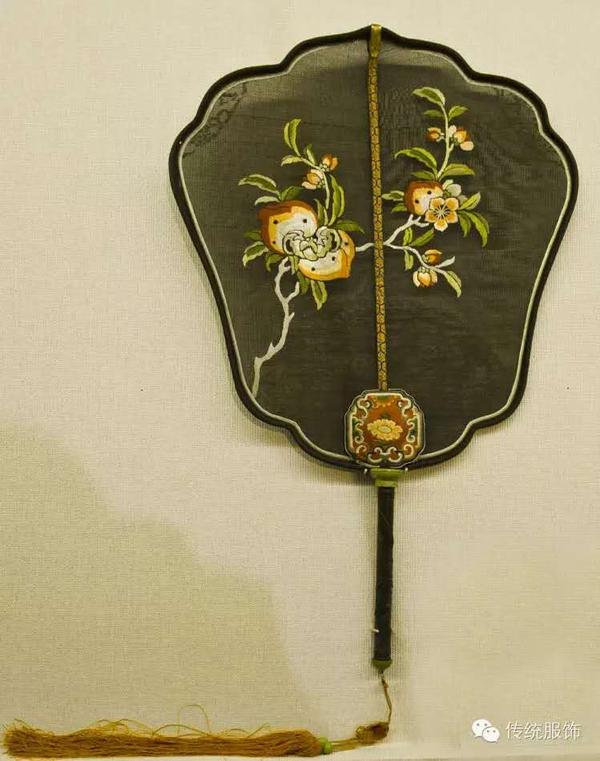 清风徐来清代宫廷成扇展团扇篇
