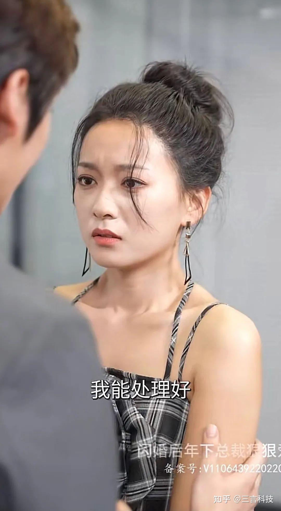 我们翻了500部短剧总裁归来是剧名高频词剧情堪比看爽文