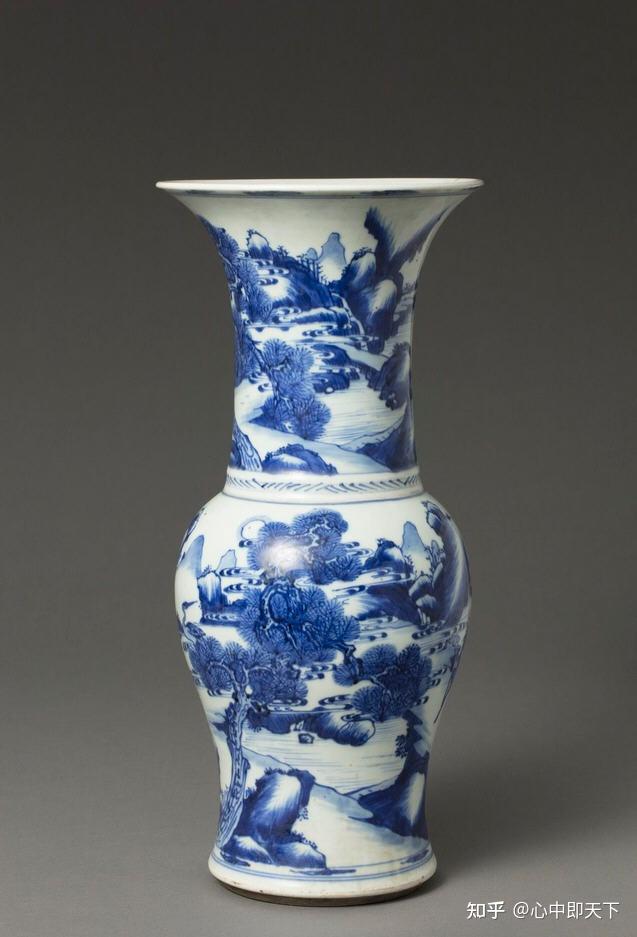 清康熙景德镇官窑青花松鹤山水鹿纹凤尾尊