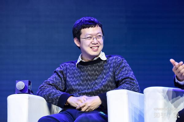 张亮 :知乎联合创始人 其实我觉得知识就像资源,重点不是资源本身