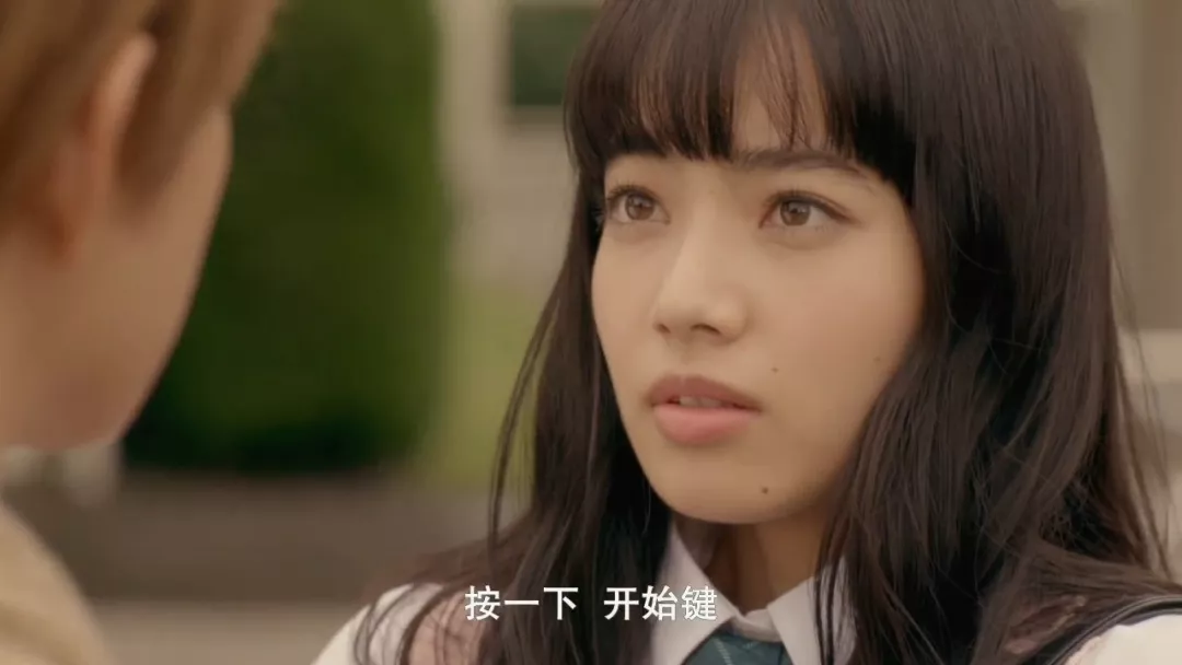 有很多迷妹们都在疯狂打call,剧情主要是讲述了女高中生与学校中的