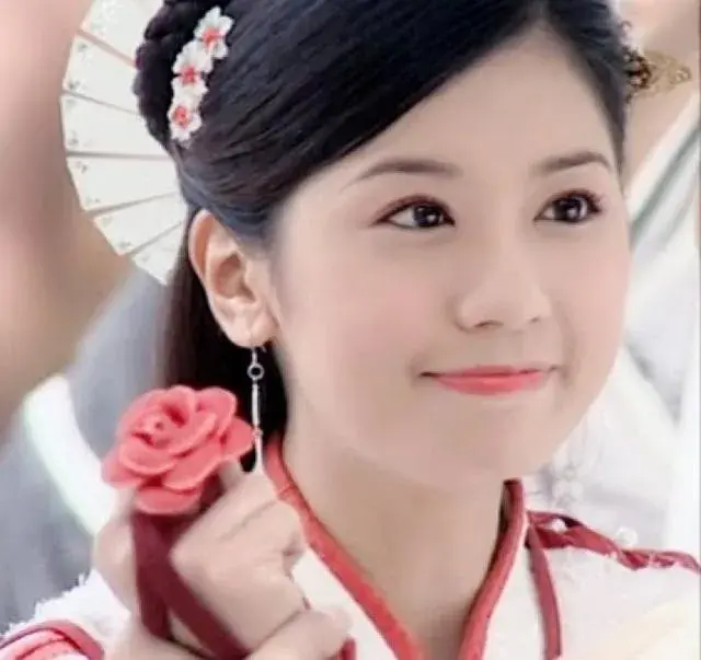 她力压高圆圆成张无忌挚爱18年后扒出相处细节选择赵敏的真实原因竟是