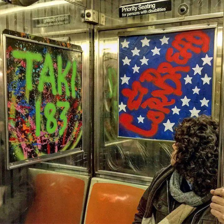 1970年开始,纽约成为了街头涂鸦的中心,面积巨大,视觉冲击力强的涂鸦