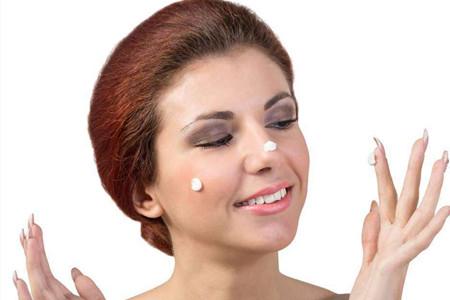 怎么护理皮肤会变好 v2-215a8213ee876c3c8a5522a600d78e40_1200x500.jpg