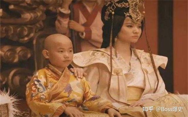 13岁的皇帝去舅舅家探望表妹的妻子。