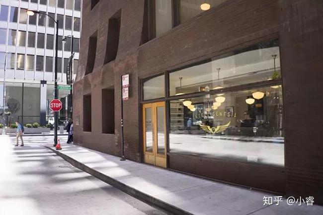 芝加哥的蒙纳德诺克大厦(monadnock building)的底层商业可谓对一个更