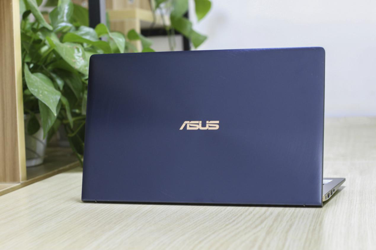 展现轻薄本的魅力所在华硕灵耀deluxe13评测