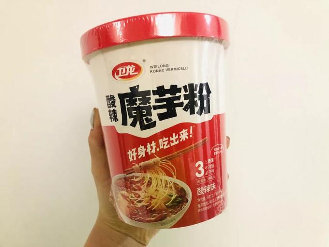 推荐几款最近经常回购的食品卫龙酸辣魔芋粉对卫龙的印象还始终停留
