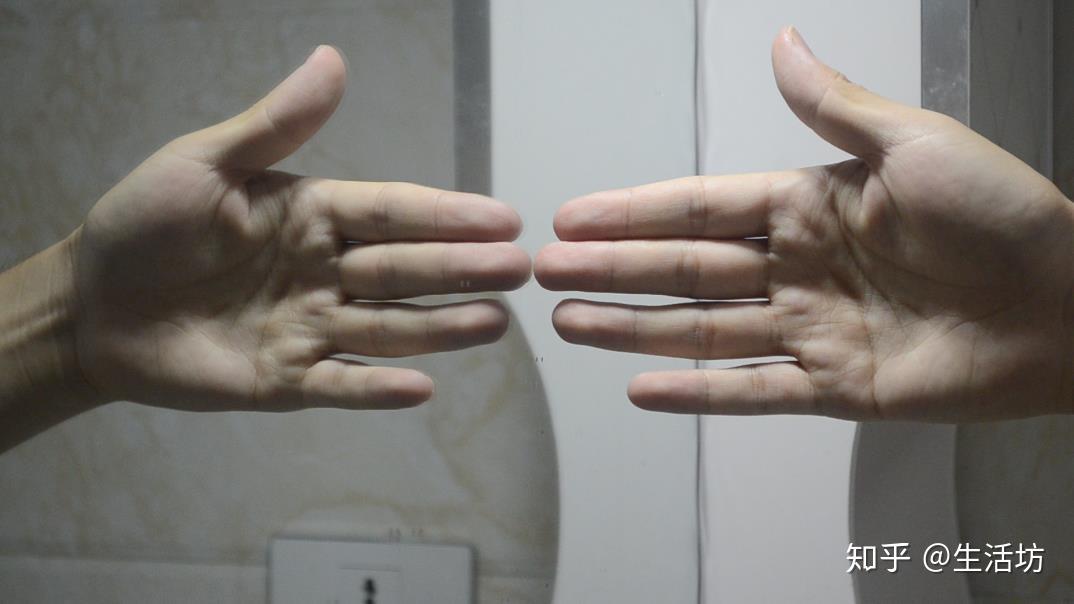 辨别双面镜的方法