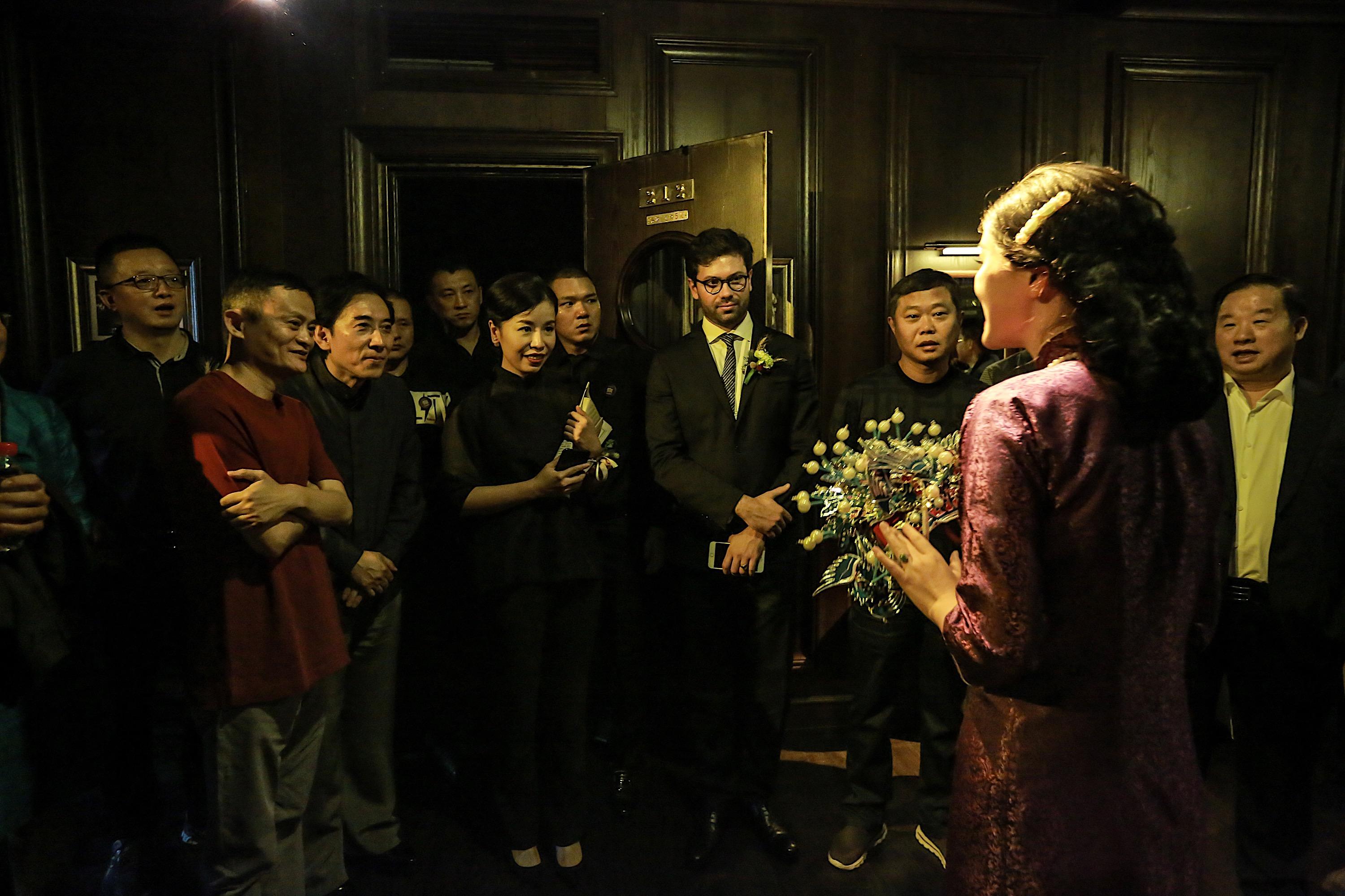 "这样的演出太有创意了!"马云现身武汉登上"知音号"