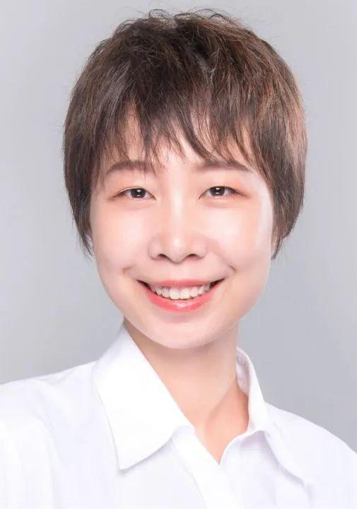 邢英国家二级心理咨询师专业受训背景:2021年7月至今 参加580心理咨询