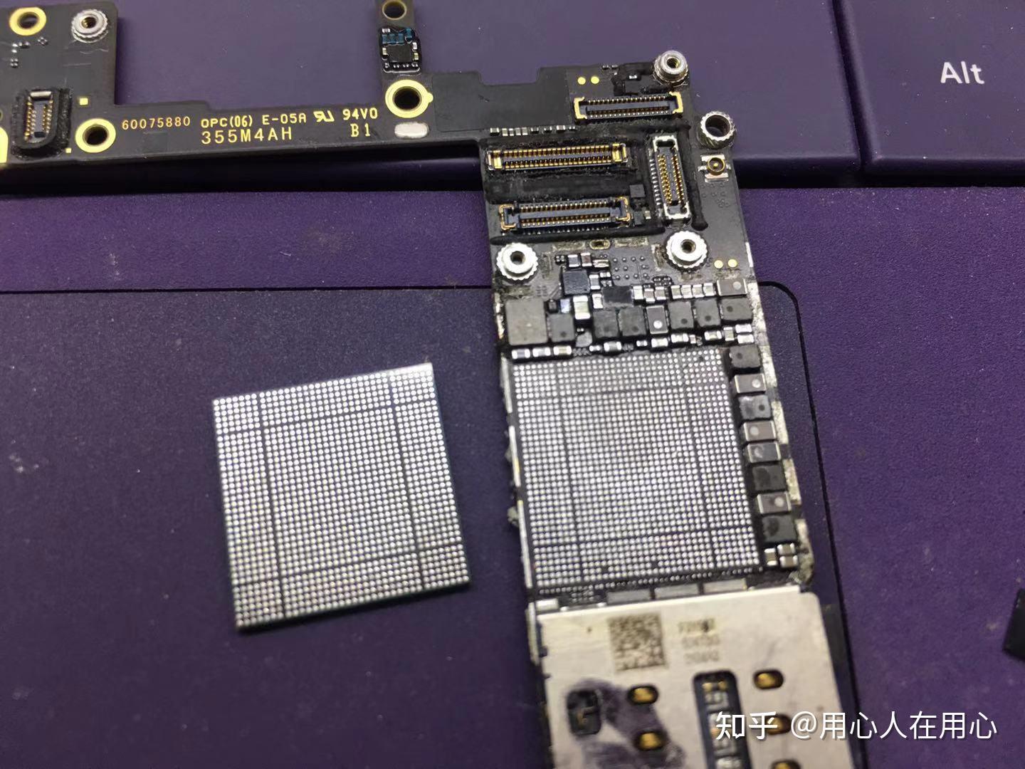 因为6代6s容易爆上盖,为了防止上盖爆所以温度100加热cpu放气.