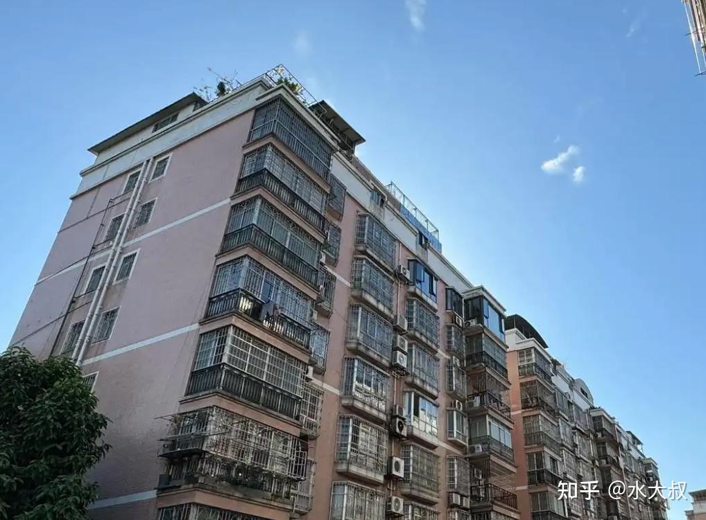 为什么有钱人偷偷收购步梯房?内行人说出真相,原来背后藏着猫腻 - 知乎