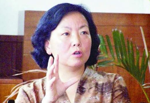 我最欣赏方方的这句话:作协将我开除,恐怕还是我的荣幸