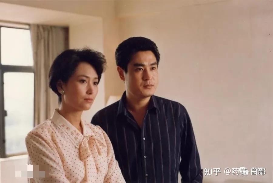 谈当代热门影视剧中自轻自贱的女性形象顺便问候编剧