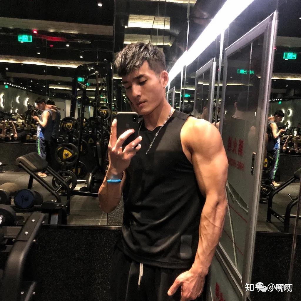 专访成都体院易子轩第一次拍写真是怎样的体验