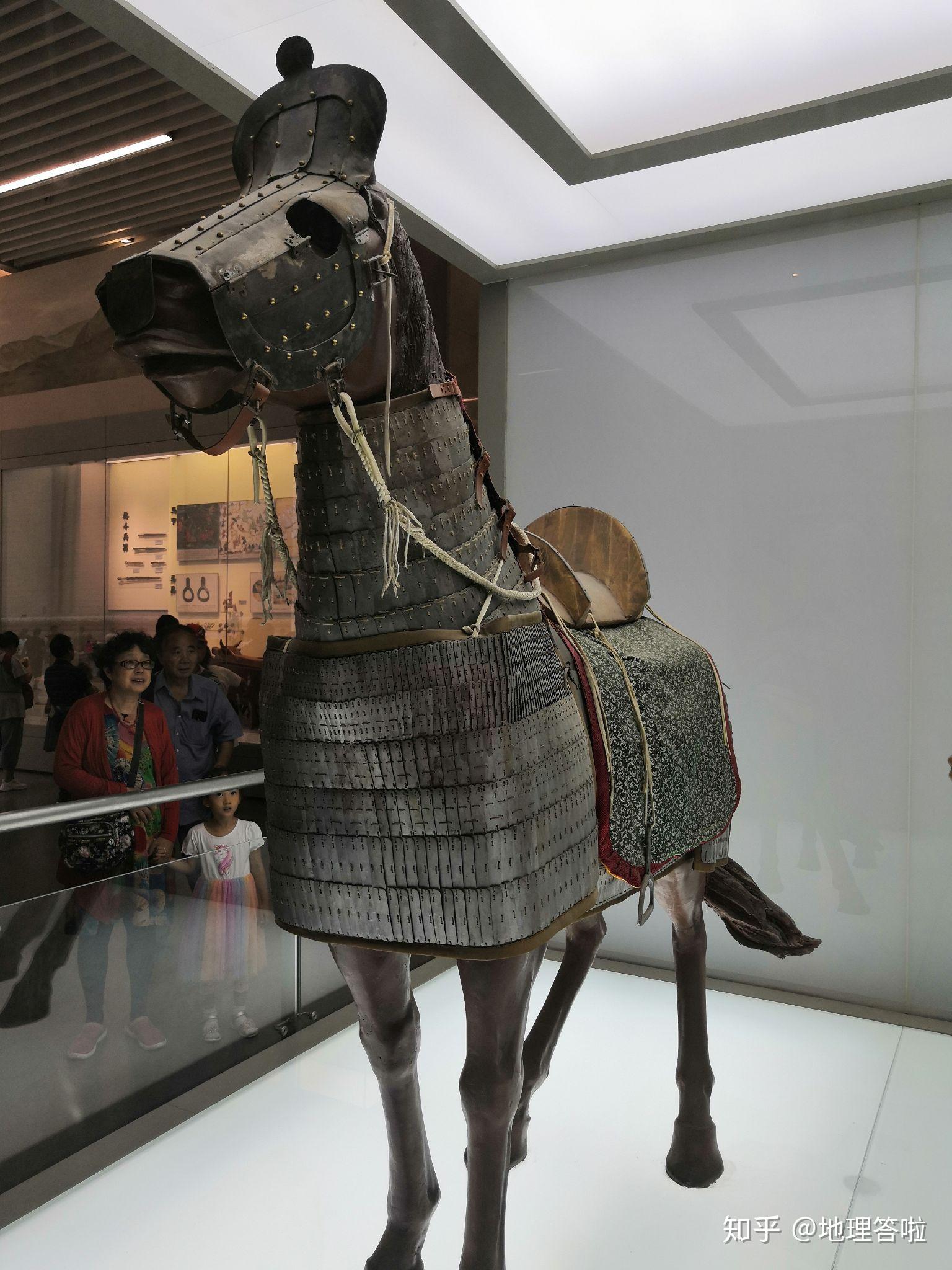 黄金百战穿金甲中国古代盔甲护具