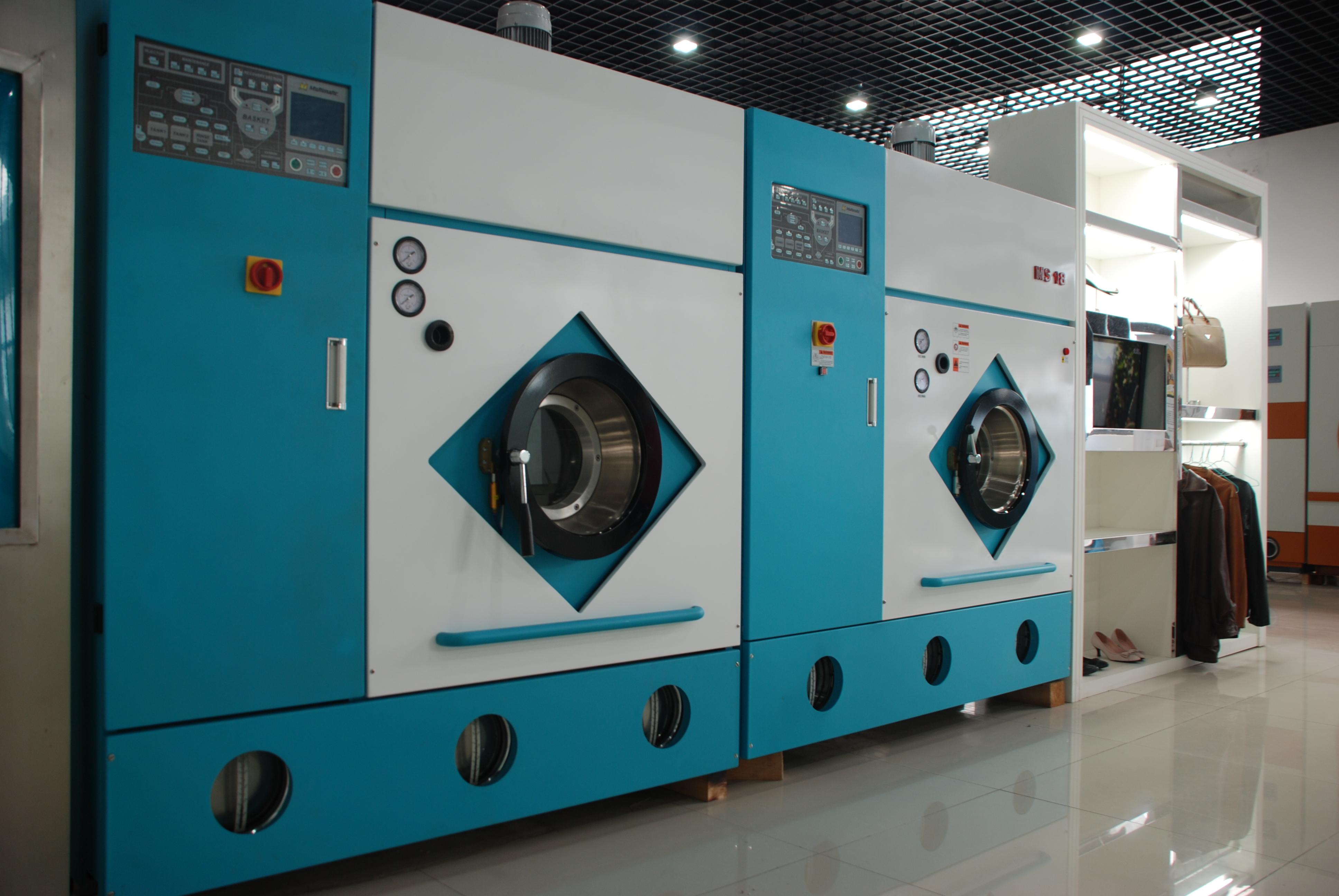 对于干洗店来说,干洗设备是重中之重,投资者尤其要认真对待.