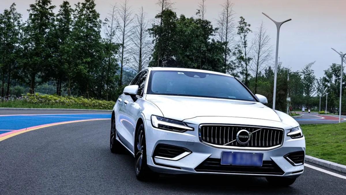 沃尔沃s60二十几万开豪华b级车机会来了