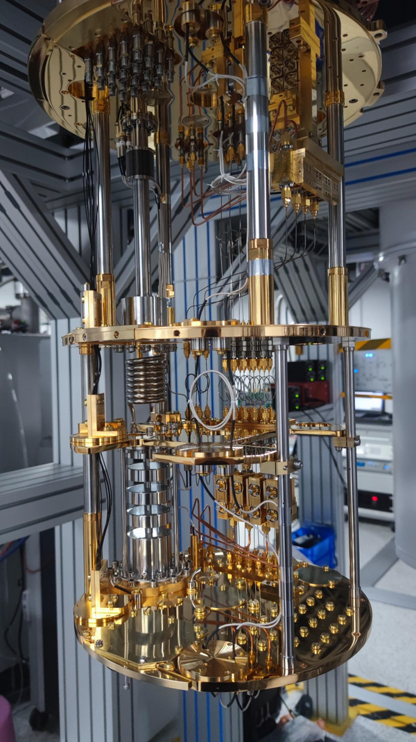 量子计算领域迎突破性进展:中国科学家实现量子纠错优势,向实用化可扩展通用量子计算迈出关键一步 - 知乎