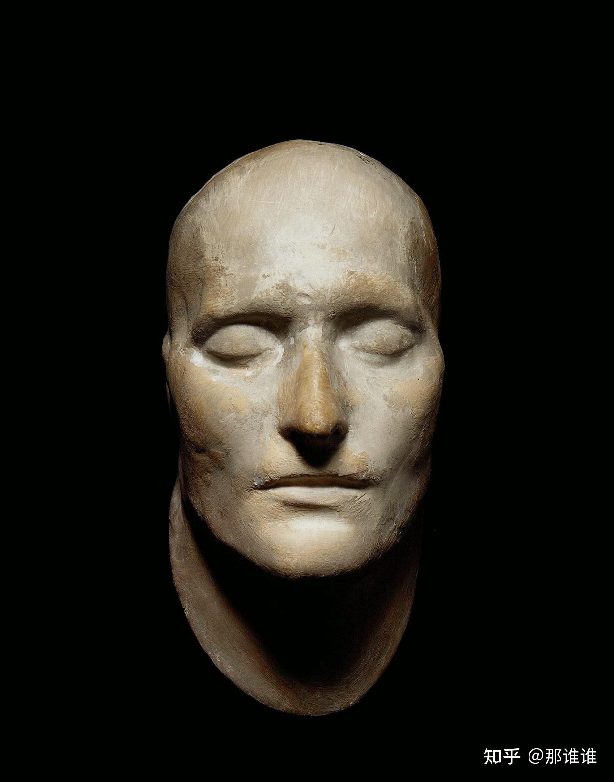 拿破仑·波拿巴的死亡面具,制作于1821年(点击可看大图)1821年5月5日