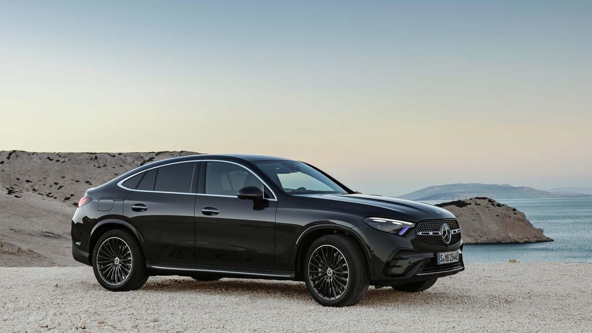 新车的外观延续了燃油版车型的设计风格,并且提供了两种avantgrade和