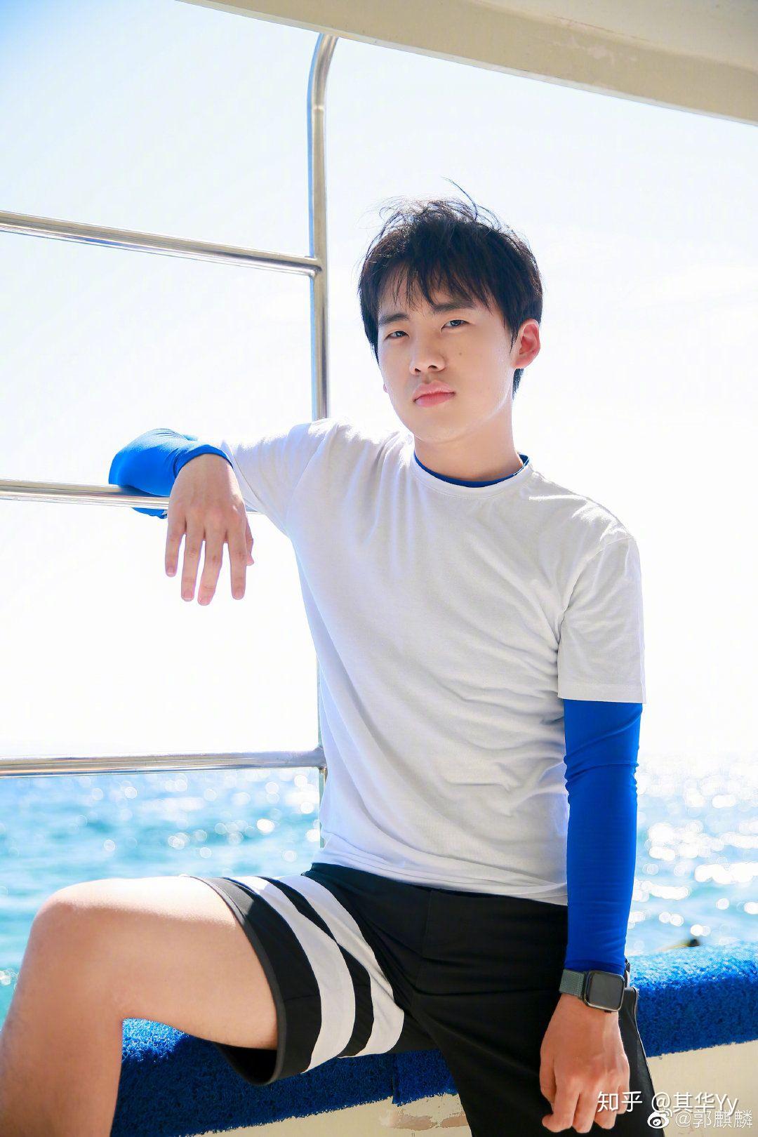 有没有郭麒麟的帅照呀