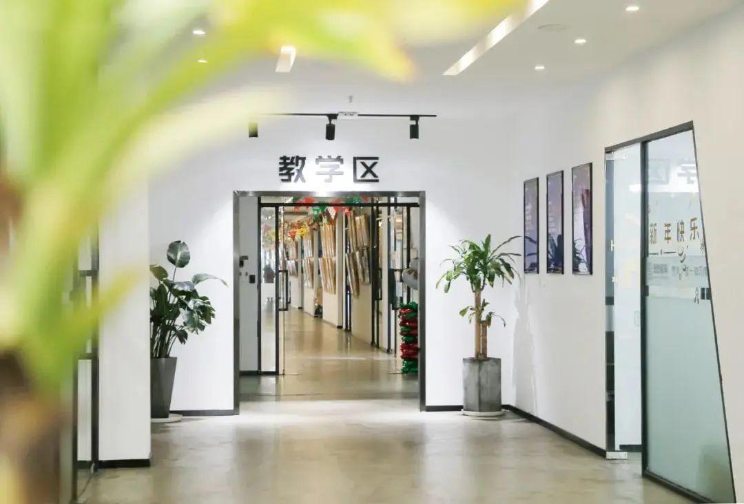 北京周达画室杭州绘状元画室强强联合为清华而战追光少年逐梦清华