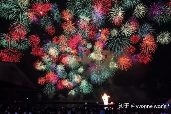 共赴一场盛夏的花火 知乎