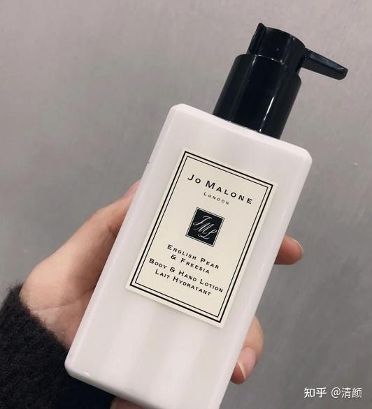身体乳推荐保湿留香祖马龙(香奈儿身体乳和祖马龙身体乳) 身体乳推荐保湿留香祖马龙(香奈儿身体乳和祖马龙身体乳)