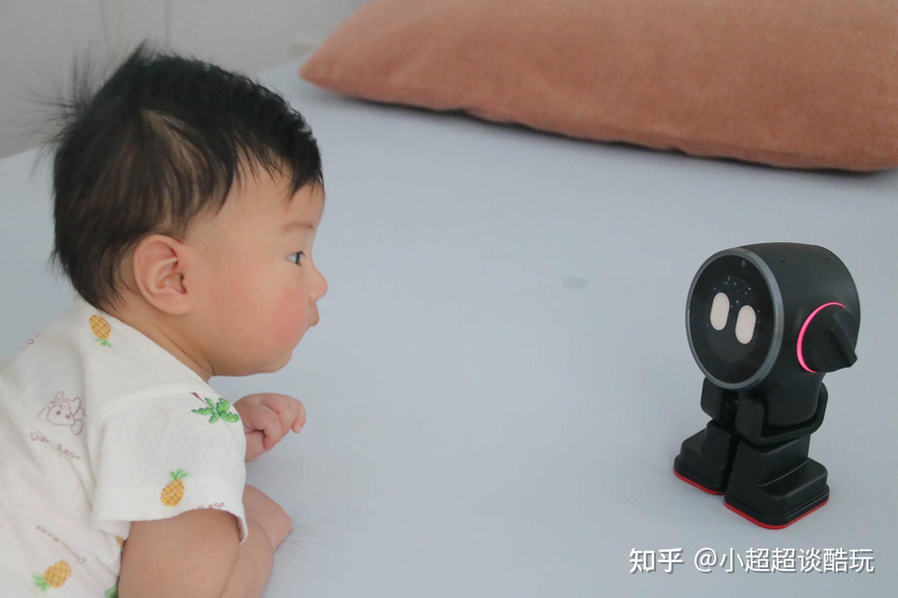 乐天派桌面机器人：让你的办公室变身未来科技展览馆！ 知乎 