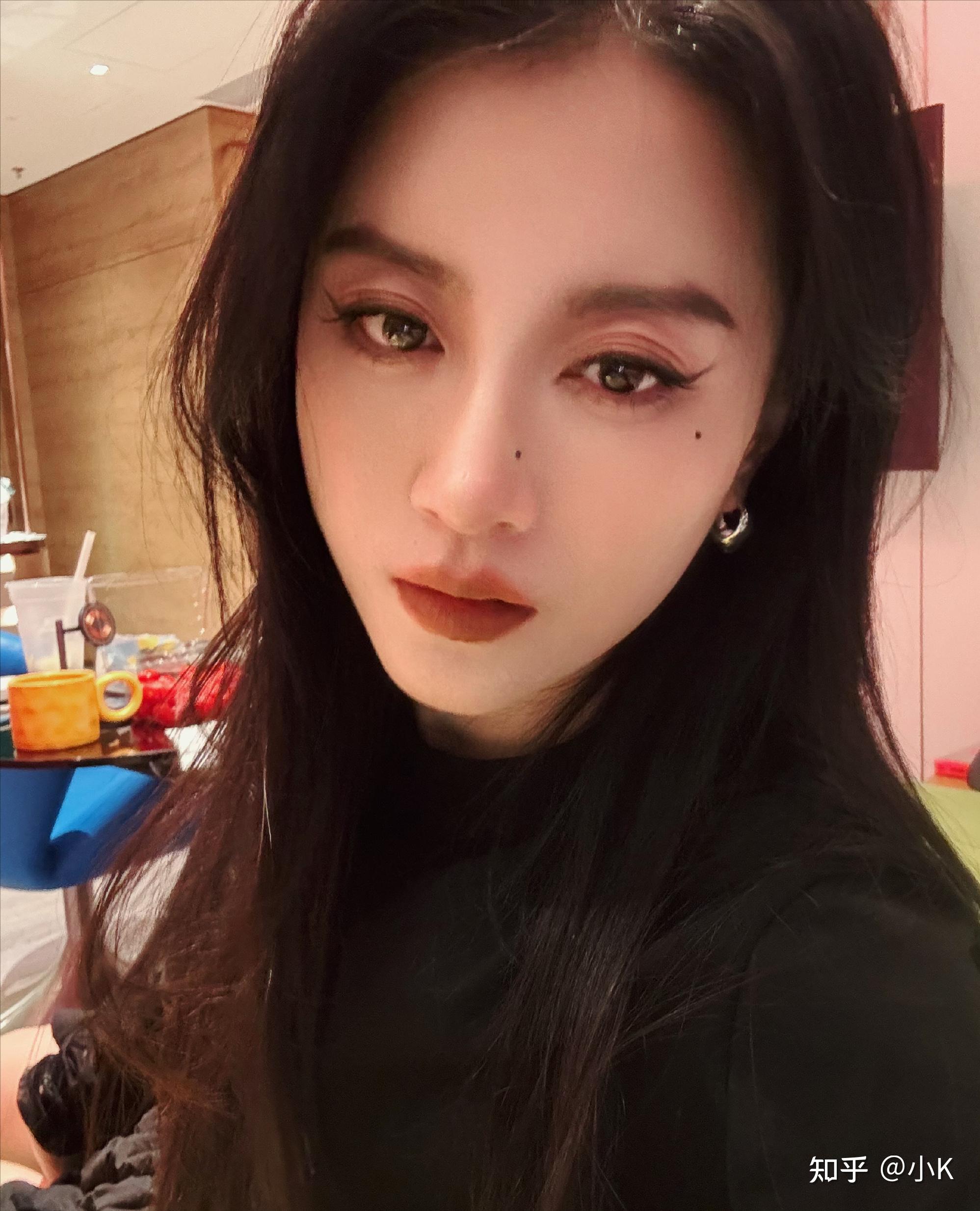 7年婚姻，7年租房，李嘉格戴着绿帽子开直播，扇了车澈的嘴巴！ - 知乎
