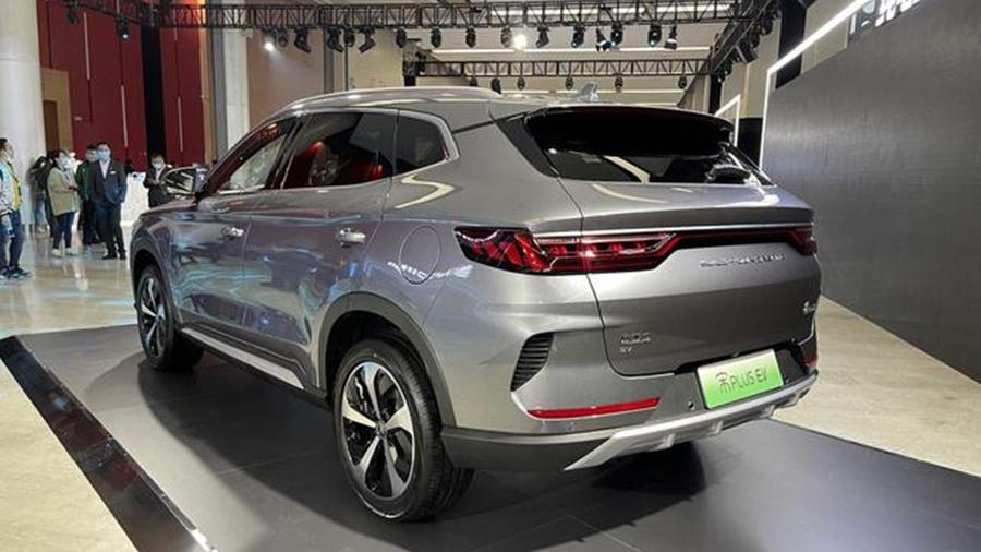 差价17万买高配还是低配比亚迪宋plusev上市