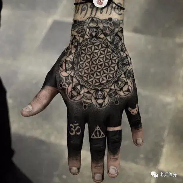 纹身素材手背曼陀罗