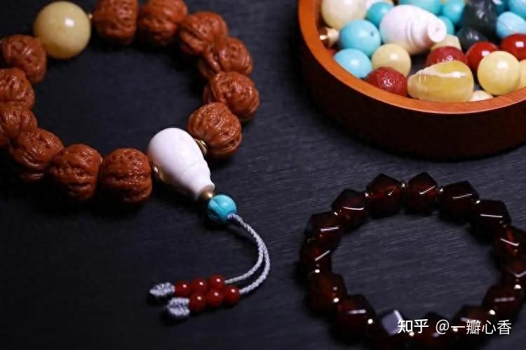 火到不行的10种文玩,包浆十分漂亮,看看你有几种? - 知乎
