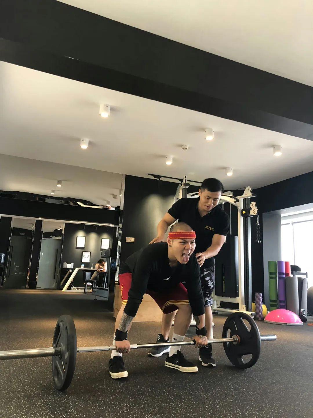 令knowknow拿捏好感密码让谢帝正面硬刚新说唱有多少rapper最终成功