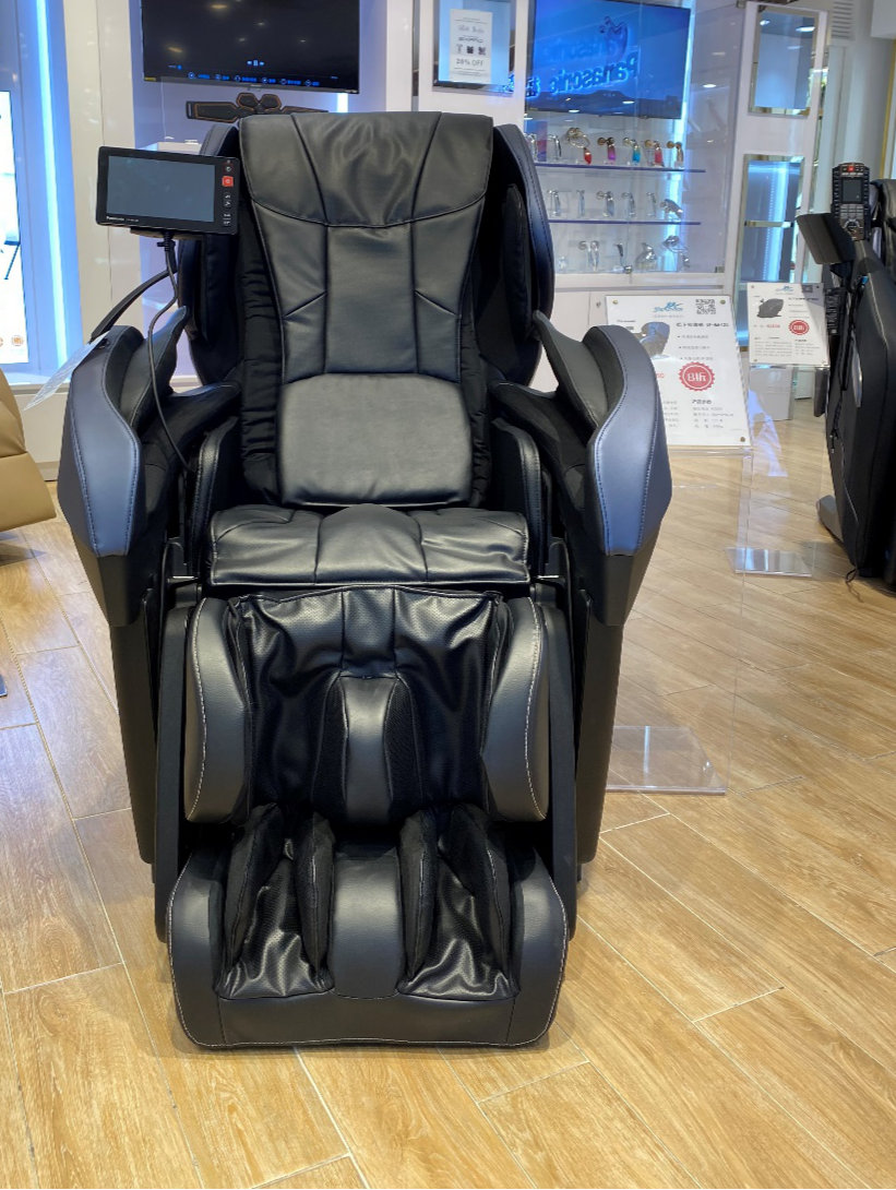 松下新款智能按摩椅epma100更具特色